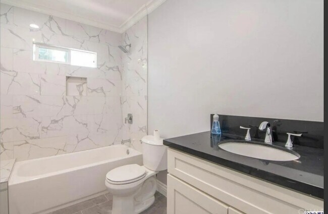 Foto del edificio - 521 Porter St