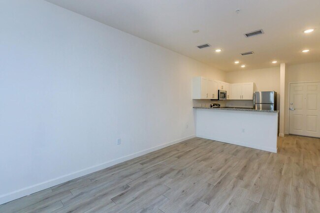 Interior Photo - Nottinghill Living Davenport