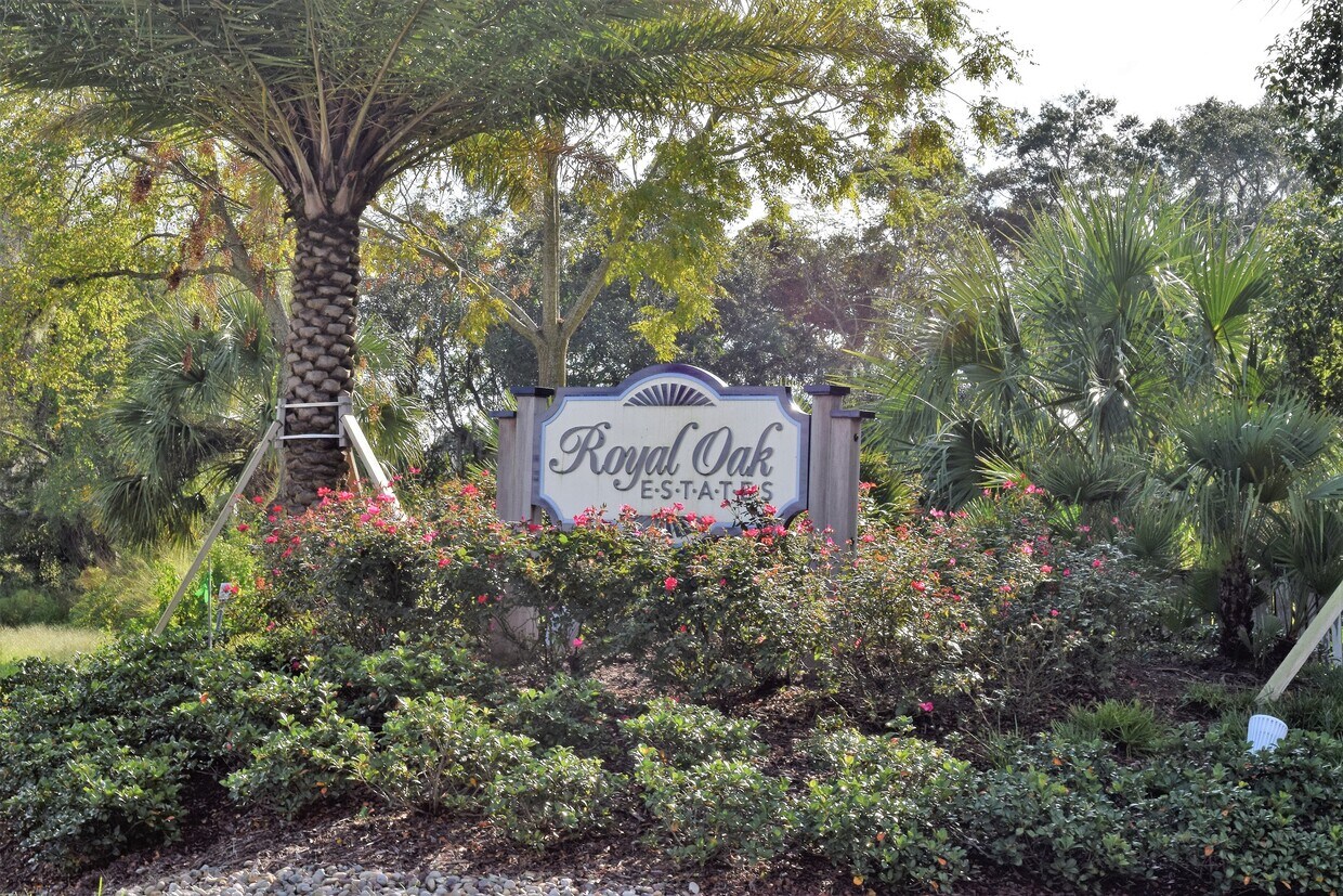 Foto principal - 926 Willow Dr