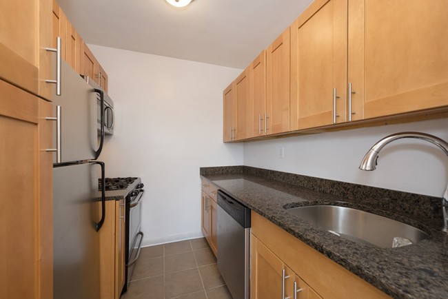 Building Photo - 15 West 139th Street