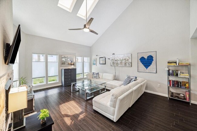 Building Photo - 12625 Memorial Dr