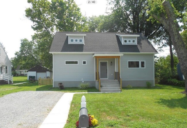 Building Photo - 1809 Doron Ln