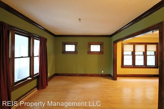 Building Photo - 8448 W Lapham St