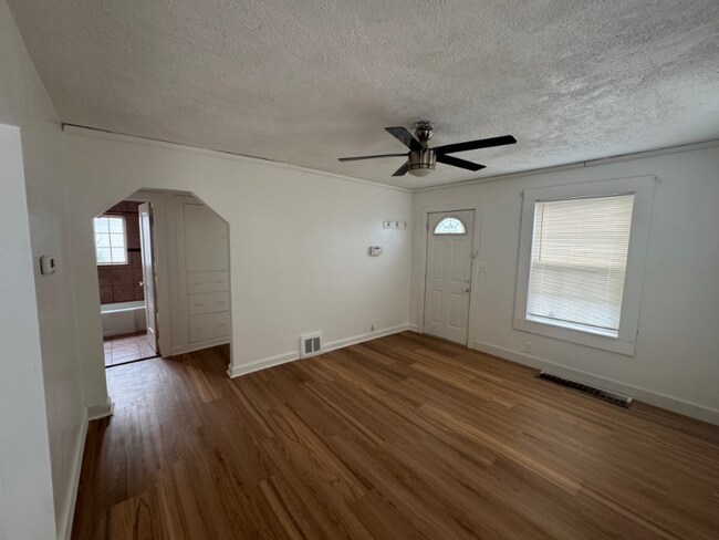 Foto del edificio - 10445 E 17th Ave