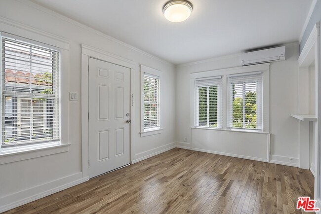Foto del edificio - 1622 Maltman Ave