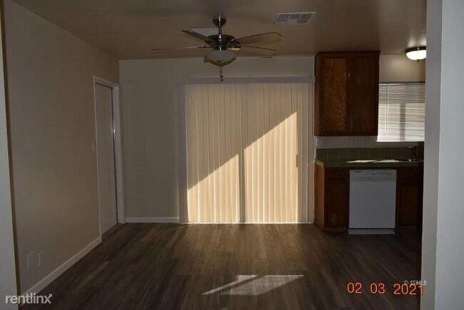 Building Photo - 3 br, 2 bath House - 308 Traci Ln