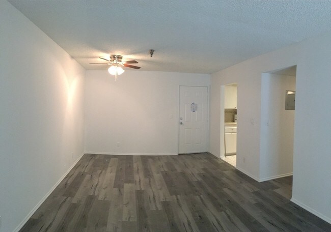 Foto del edificio - 400 N Oakland Ave