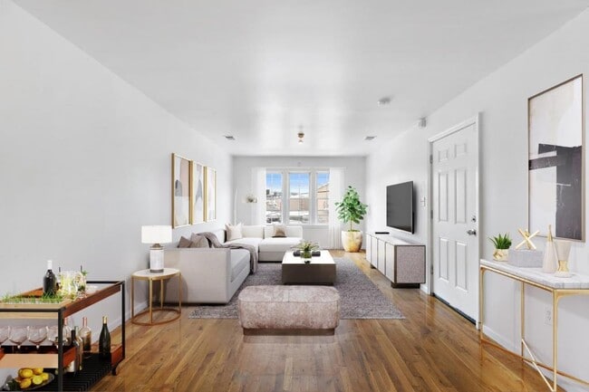 Foto del edificio - 296 Sussex Ave