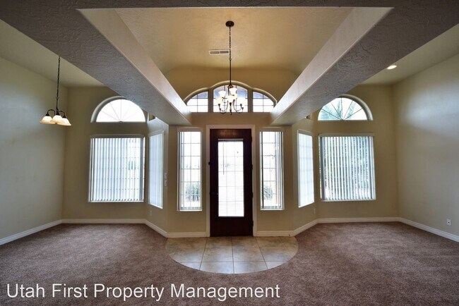 Foto del edificio - 4 br, 2 bath House - 455 E 200 S