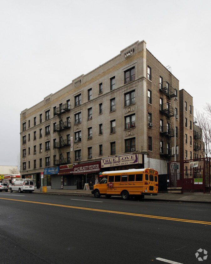 Building Photo - 4870-4878 Broadway