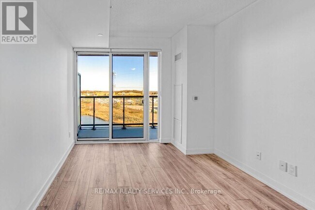 Building Photo - 3200 Dakota Cmn