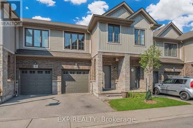 Photo du bâtiment - 377-377 Glancaster Rd