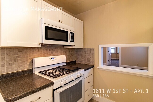 Foto del edificio - 1811 W 1st St