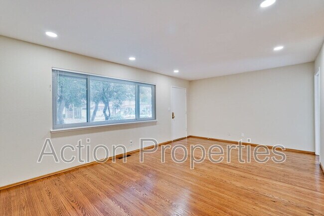 Foto del edificio - 1575 California St