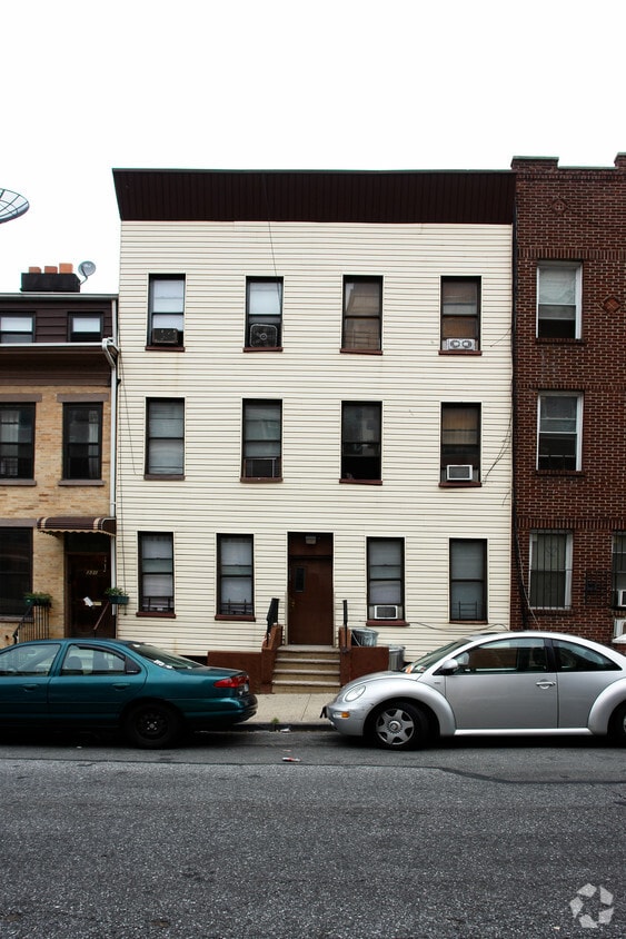 Building Photo - 333 18th St