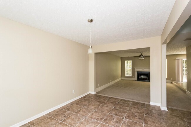 Foto del edificio - 4526 Parkway Cir