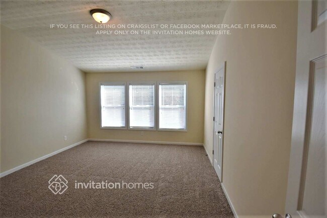 Foto del edificio - 915 Tamarisk Pl