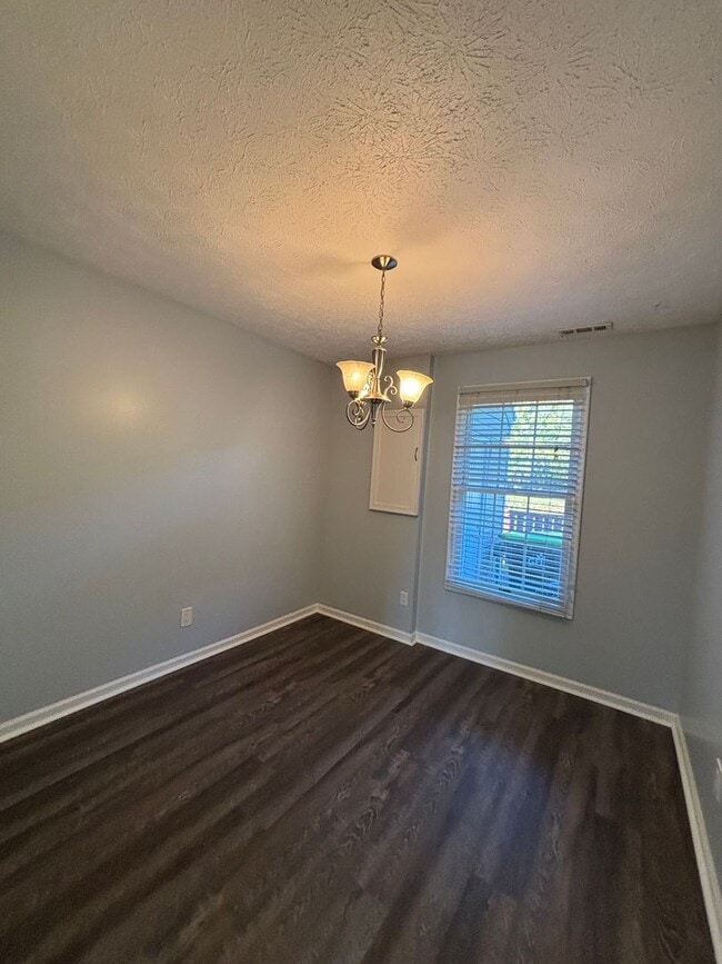 Foto del edificio - 119 Sterling Ct