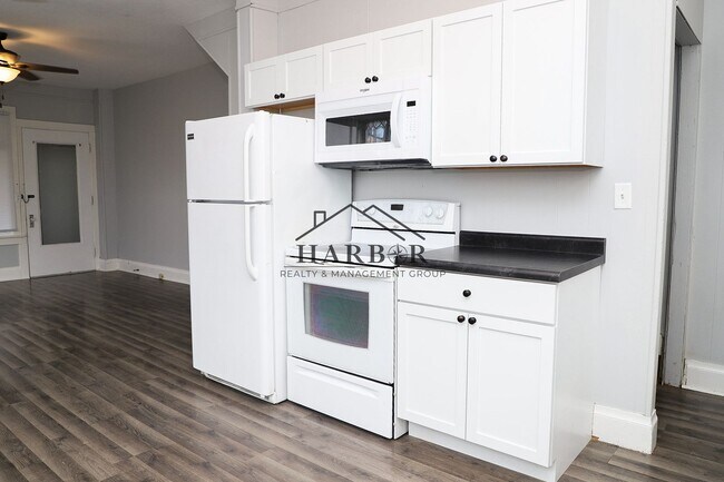 Foto del edificio - 11th Avenue NE Duplex