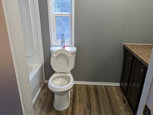 Baño principal - 3901 County Road 317