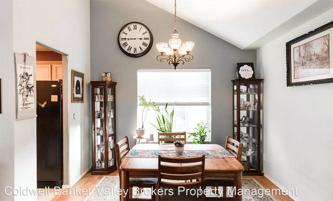 Building Photo - 3 br, 2.5 bath House - 4118 Gusty Ave NE