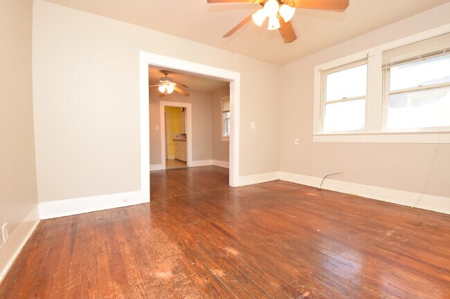 Foto del edificio - North Loop Gem! - Available April