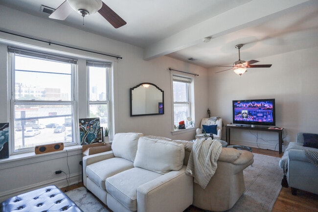 2808 N Halsted-2 - 2808 N Halsted-2 Apartment