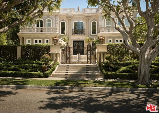 Foto del edificio - 628 N Rodeo Dr