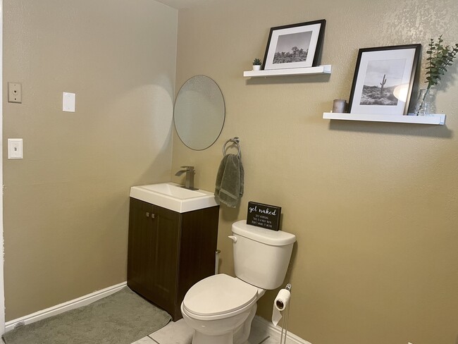 Downstairs Bathroom-2 - 212 Saguarro Dr
