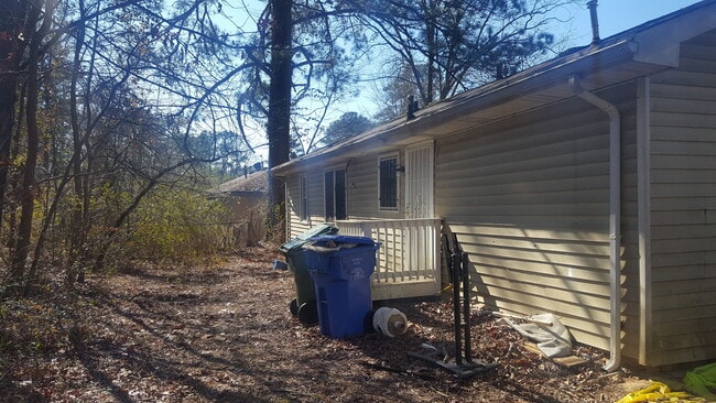 Building Photo - 1647 Bridgeport Dr NW
