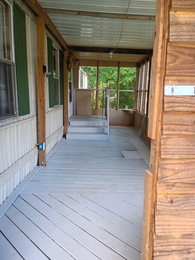 Building Photo - 383 Jackson Loop Rd