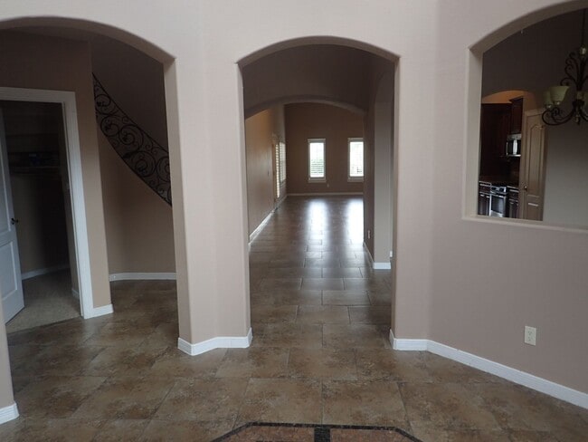 Building Photo - 6584 Hermoso Del Sol Dr