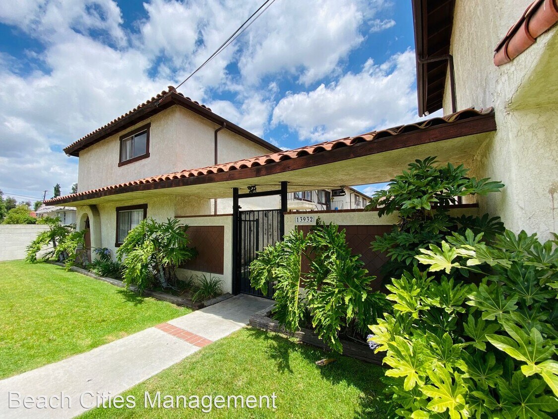 Primary Photo - 13932 Coteau Dr