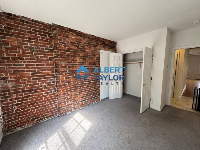 Foto del edificio - 1750 Washington St
