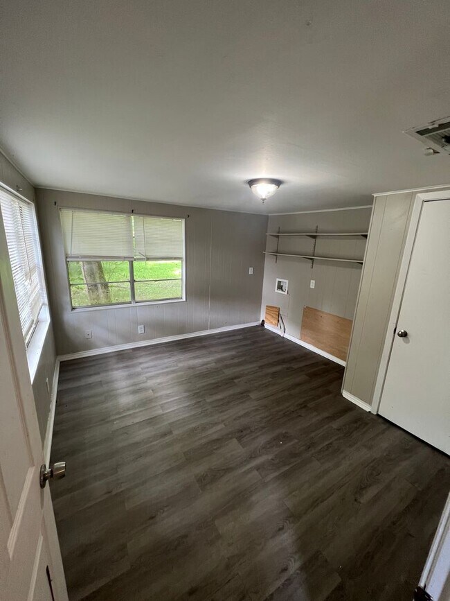 Building Photo - Bossier City!!