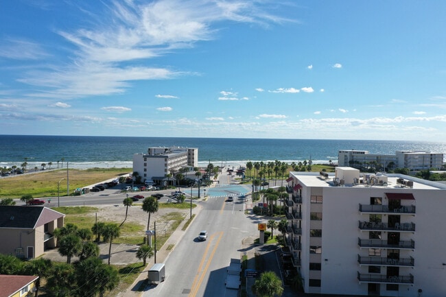 Foto del edificio - 500 Silver Beach Ave