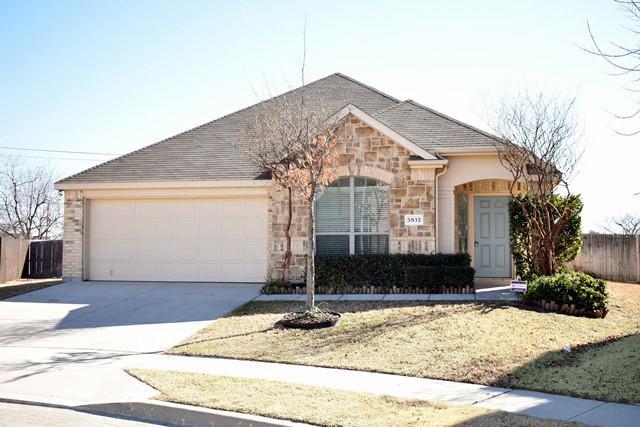 Foto del edificio - 5932 Haven Lake Way