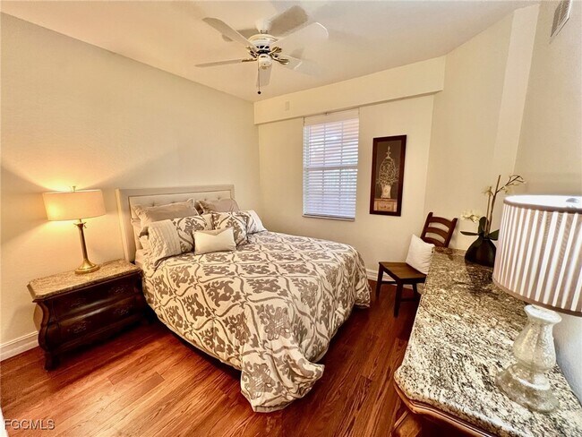 Foto del edificio - 1141 Van Loon Commons Cir