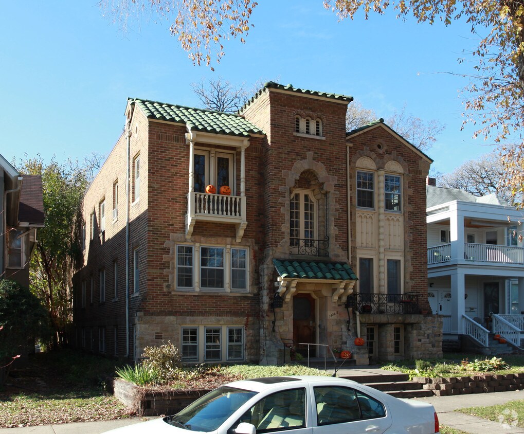 3428 Girard Ave S, Minneapolis, MN 55408 Apartments in Minneapolis