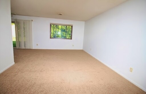 Building Photo - 115 Tanglewood Dr