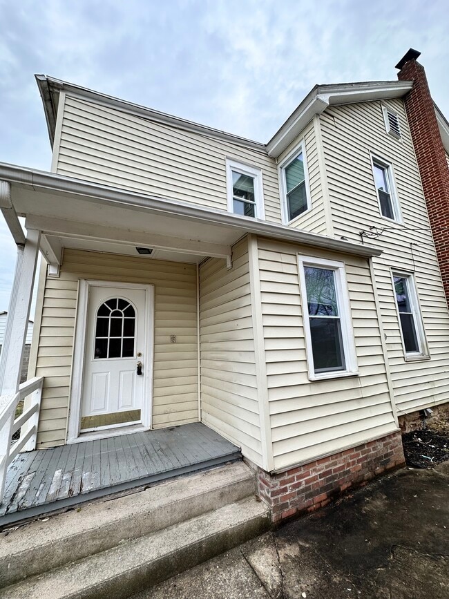 418 Shippen St, Middletown, PA 17057 House Rental in Middletown, PA