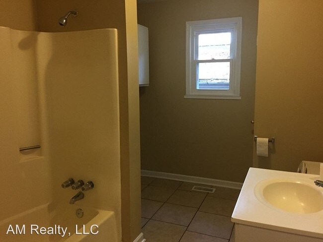 Building Photo - 2 br, 1 bath House - 3630 Durham Lane