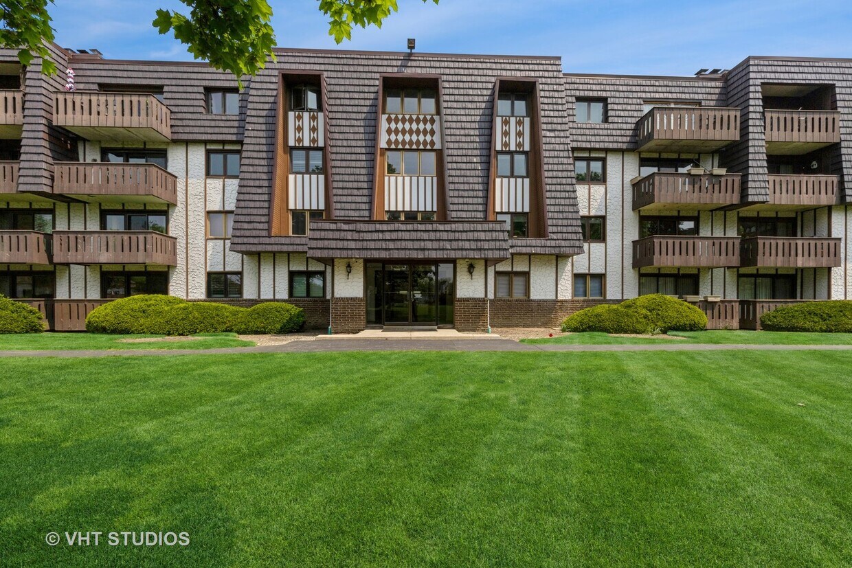 Primary Photo - 13000 W Heiden Cir