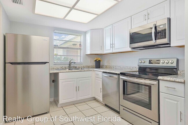 Foto del edificio - 2 br, 2 bath House - 4920 Vincennes Ct #103