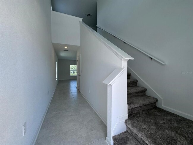 Building Photo - 1033 Waterfall Blvd