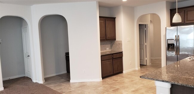 Building Photo - 9925 Wynndel Trl