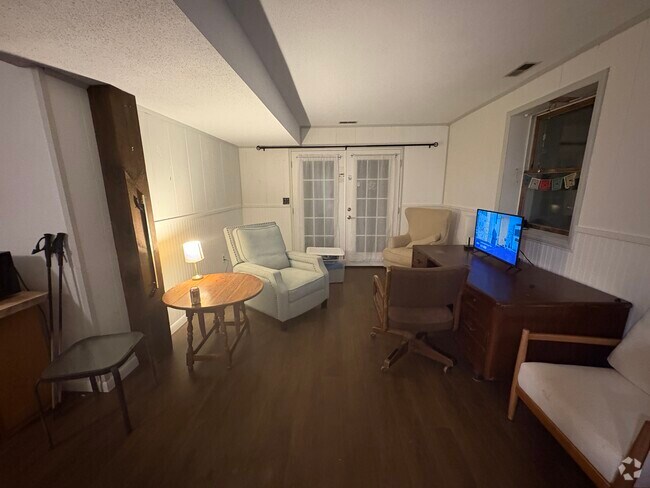 Building Photo - 24 Marrow Ln