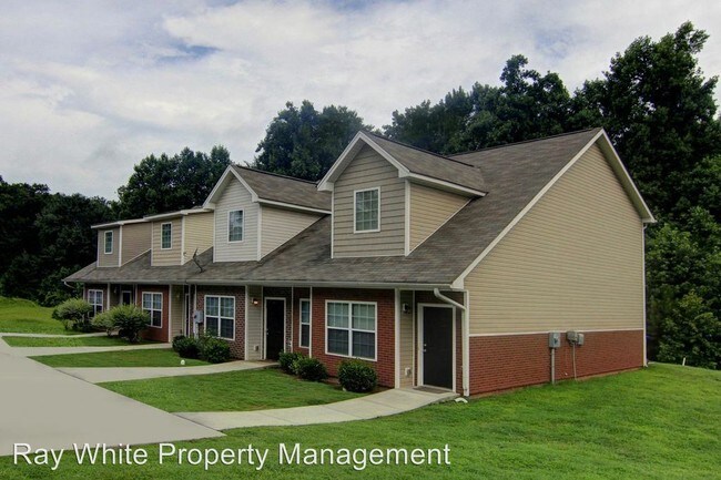 Building Photo - 3 br, 2 bath House - 552 Maggie Lane
