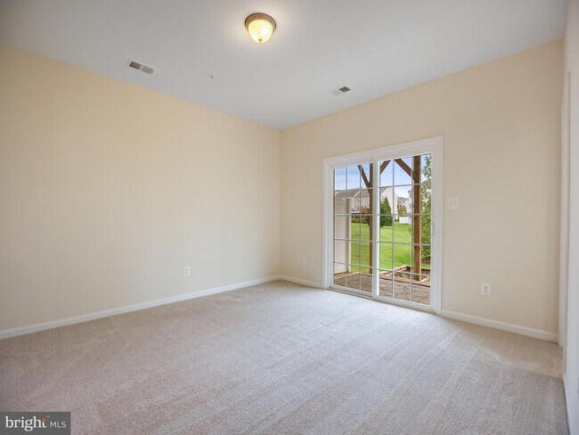 Building Photo - 43539 Wild Iris St