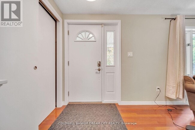 Building Photo - 8295 Creditview Rd